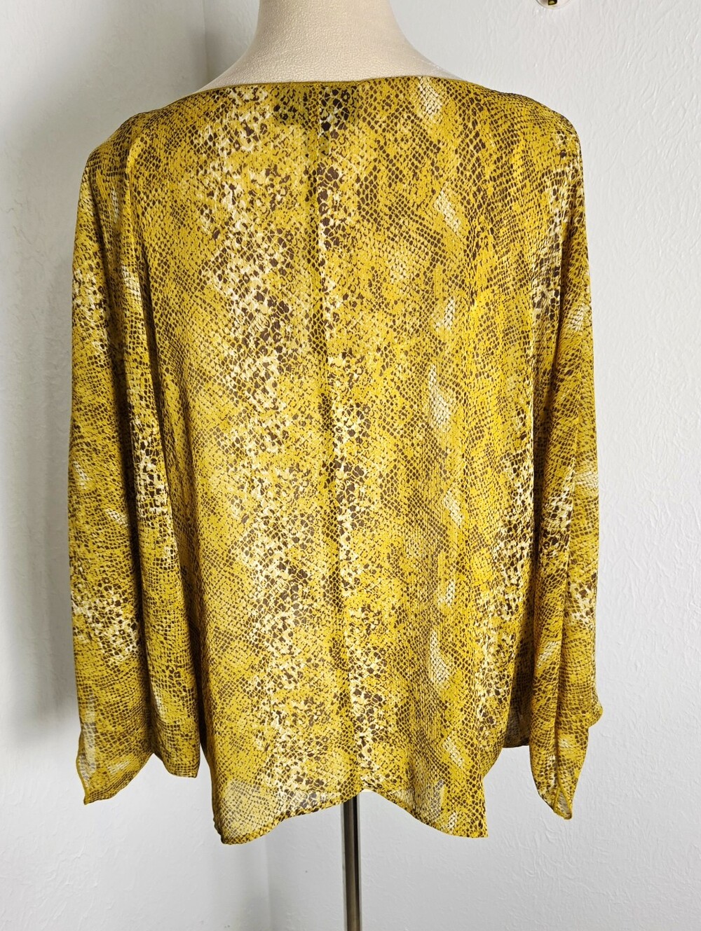 Dana Buchman Mustard Yellow Leopard-Print Blouse - Picture 7 of 10